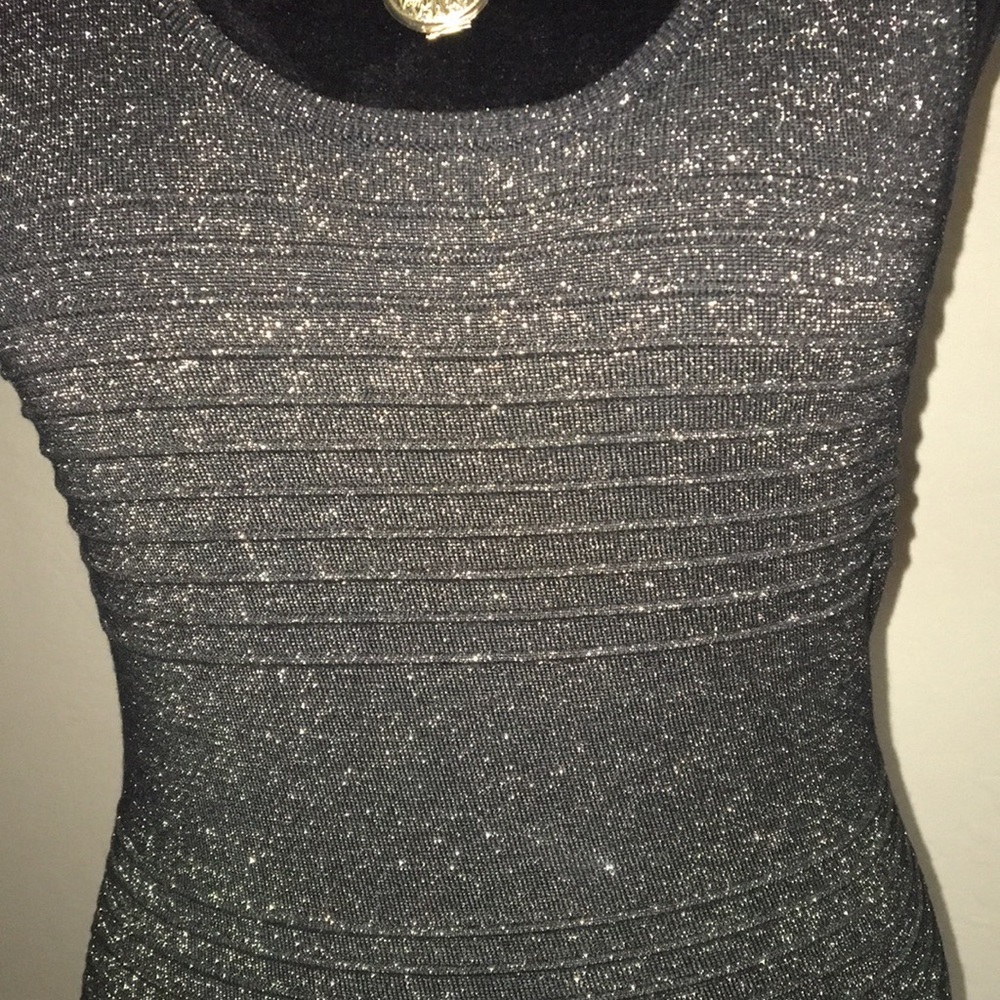 Black and gold shimmer dress - Picture 3 of 6